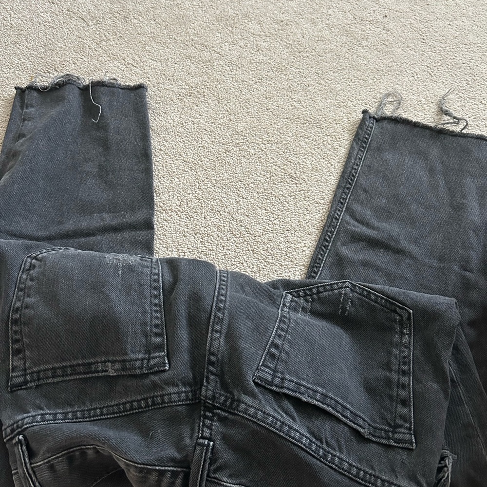 Forever 21 Distressed Raw Hem Black Size 24 Jeans - Picture 5 of 6